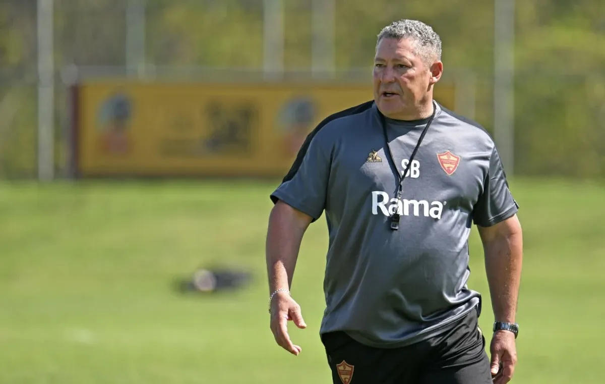 Steve Barker on Outmaneuvering Kaizer Chiefs for New Signing
