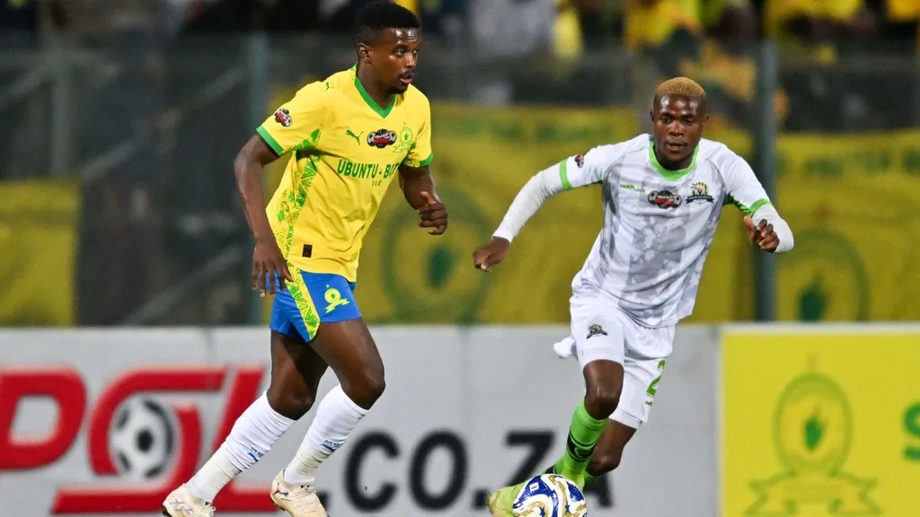 Teboho Mokoena and Daniel Msendami Mamelodi Sundowns vs Marumo Gallants