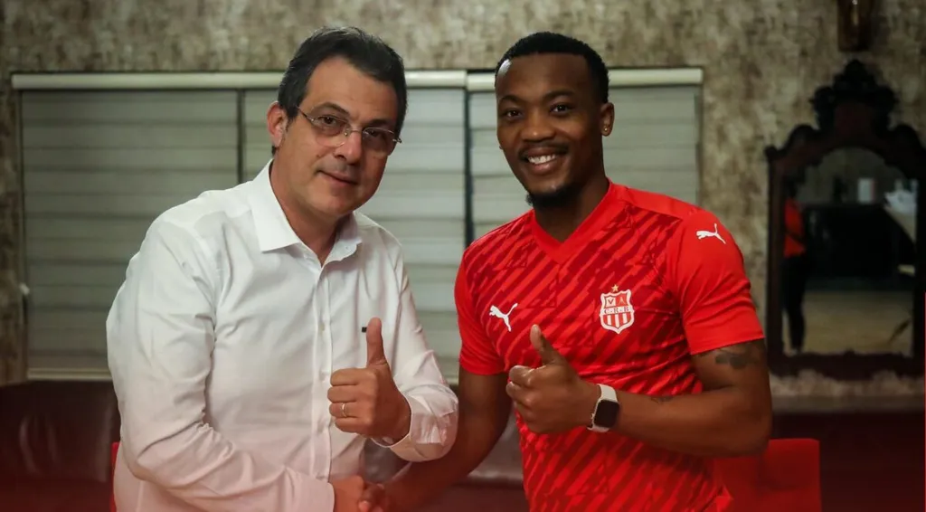 Khanyisa Mayo completes move to North African club