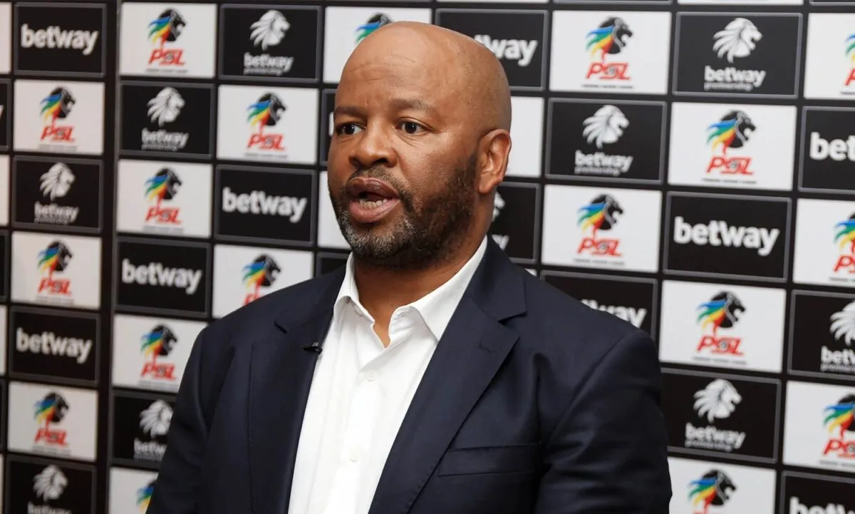 Manqoba Mngqithi returns to Golden Arrows & it’s Mamelodi Sundowns in his first match!