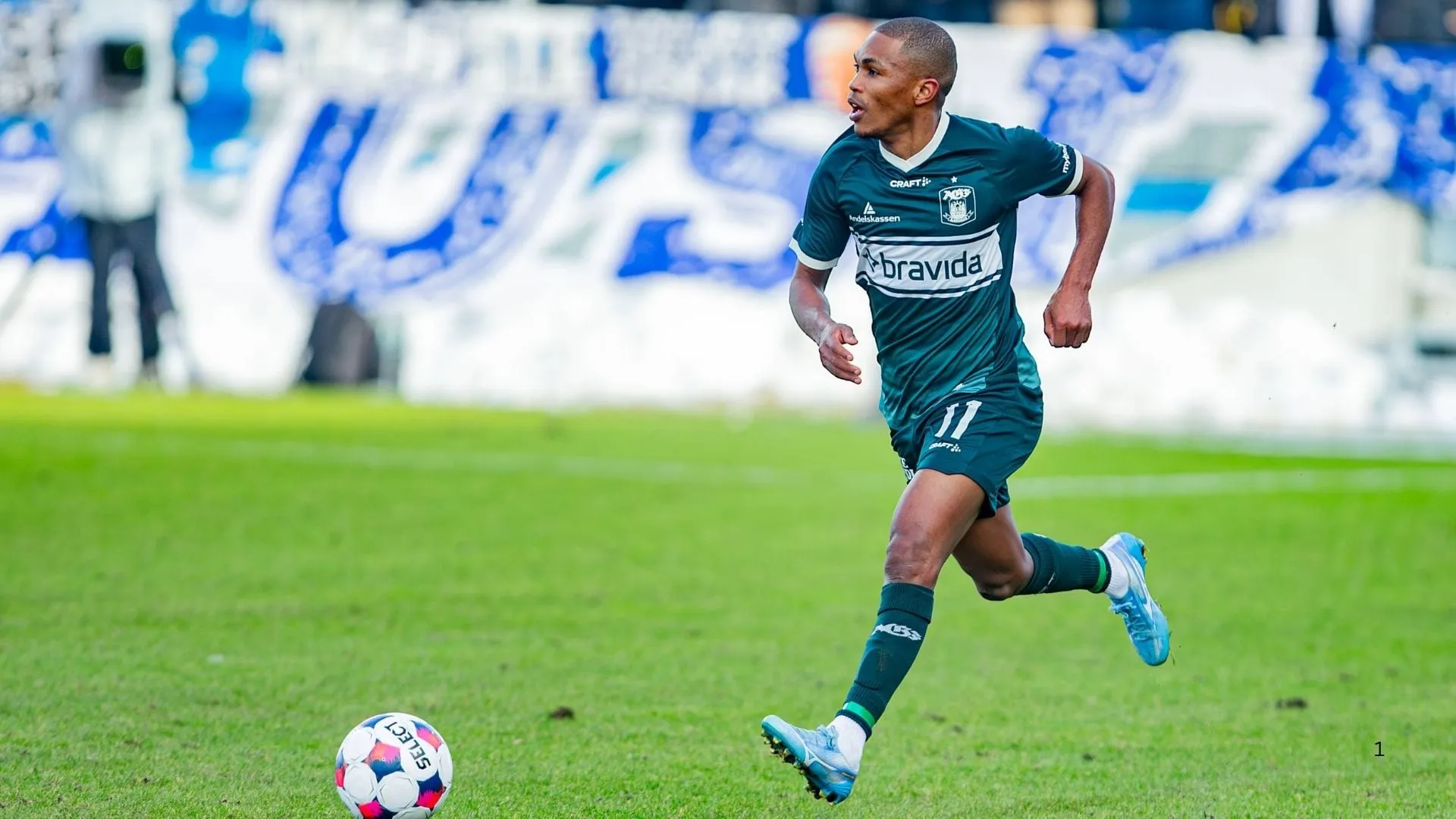 Bafana winger Gift Links playing for Aarhus.