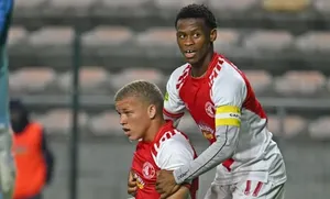 Ex-Chiefs winger – ‘Baartman has qualities, but Velebayi…’