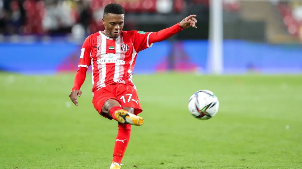 Thulani Serero: Ex-Bafana Bafana midfielder close to joining PSL club