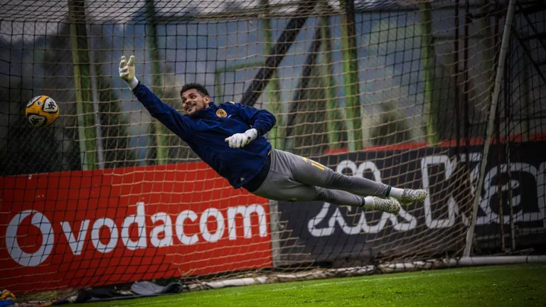 Leaner&rsquo;s rallying call to Kaizer Chiefs fans ahead of vital CAF CC date with Red Arrows