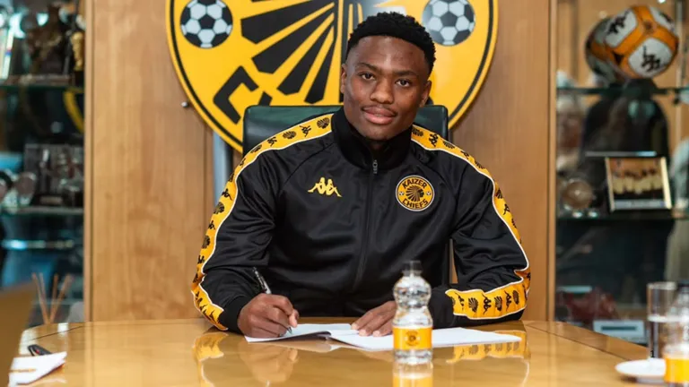Phili warned about &lsquo;Billiat and Dolly problems&rsquo; at Kaizer Chiefs &ndash; &lsquo;A good signing but&hellip;&rsquo;