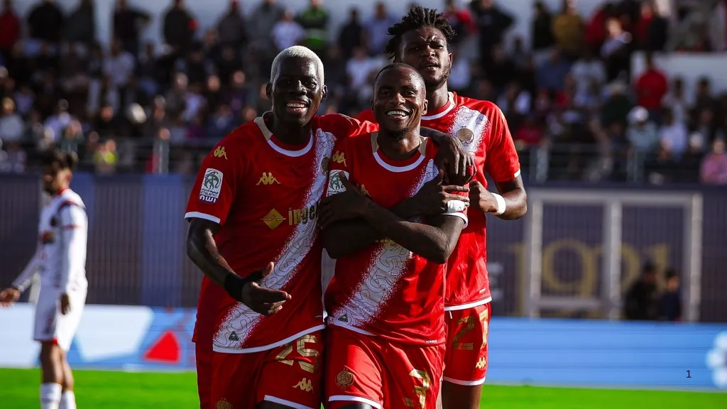 Thembinkosi Lorch celebrates a goal for Wydad.