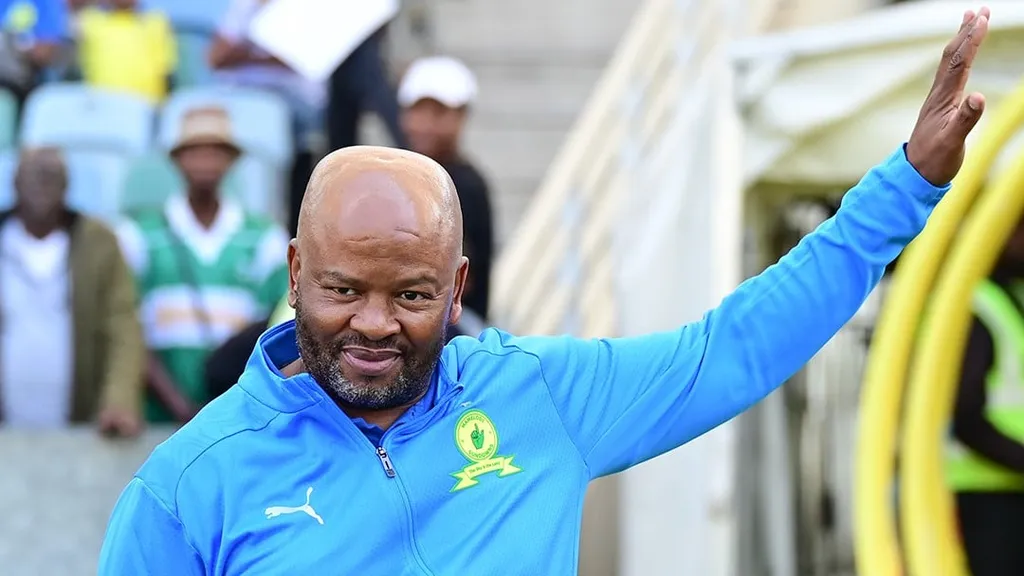 Manqoba Mngqithi Mamelodi Sundowns