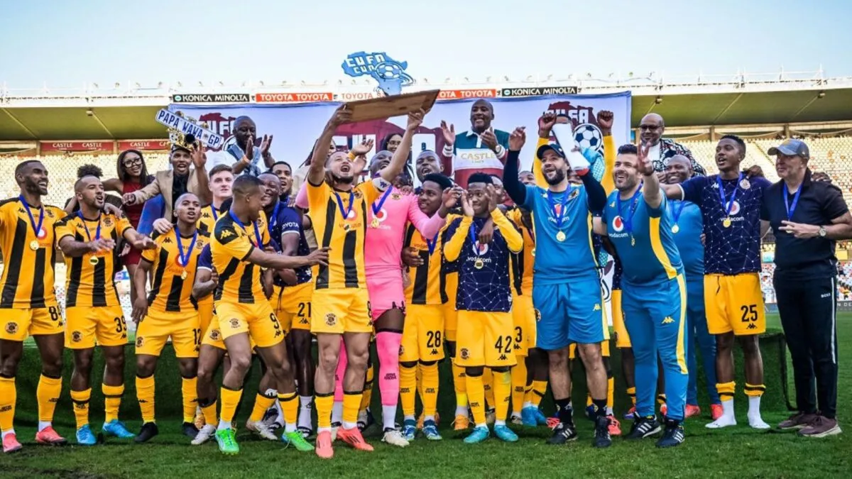 Nasreddine Nabi lifts first trophy at Kaizer Chiefs