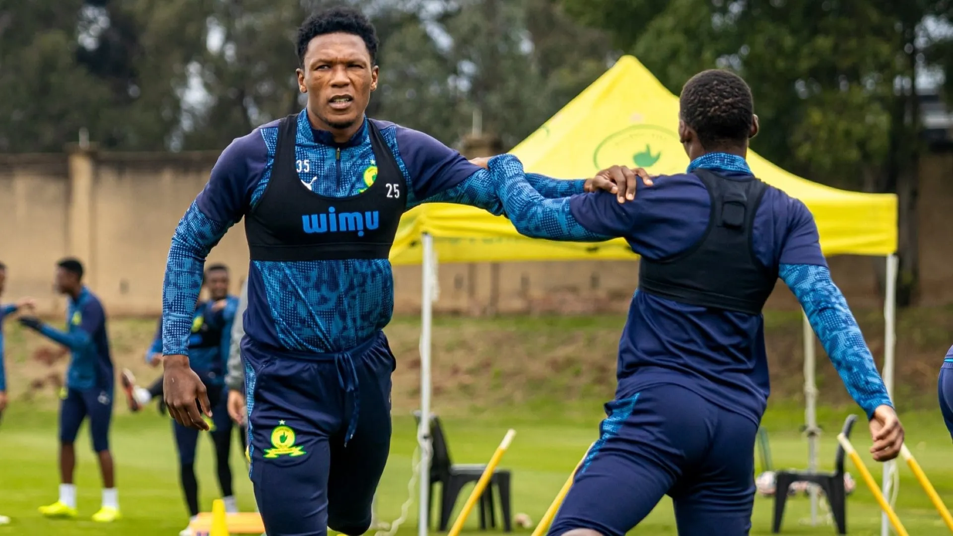 &lsquo;These Mamelodi Sundowns will play Leipzig? I&rsquo;m shaking; play Mvala as striker & let Mothiba go&rsquo;