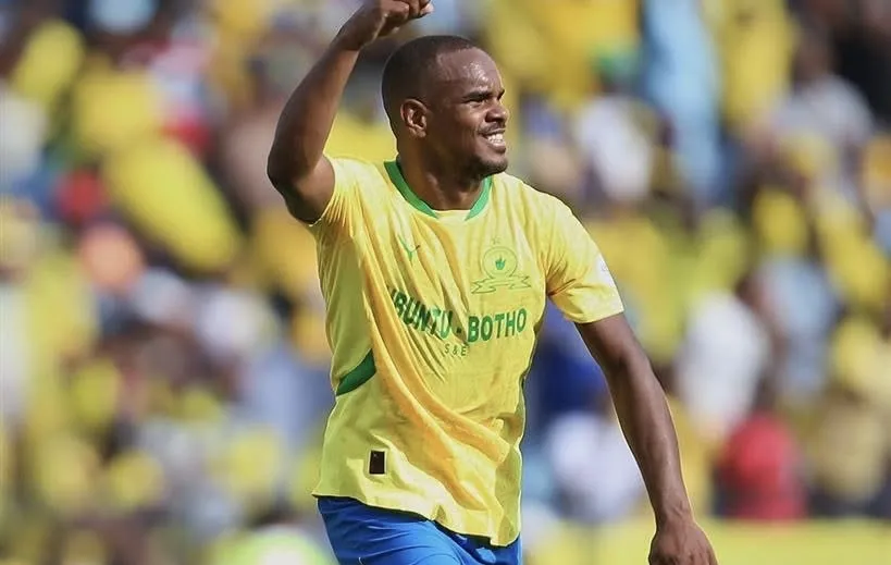 Rayners haunts ex-club Stellies as Sundowns secure hard-fought win
