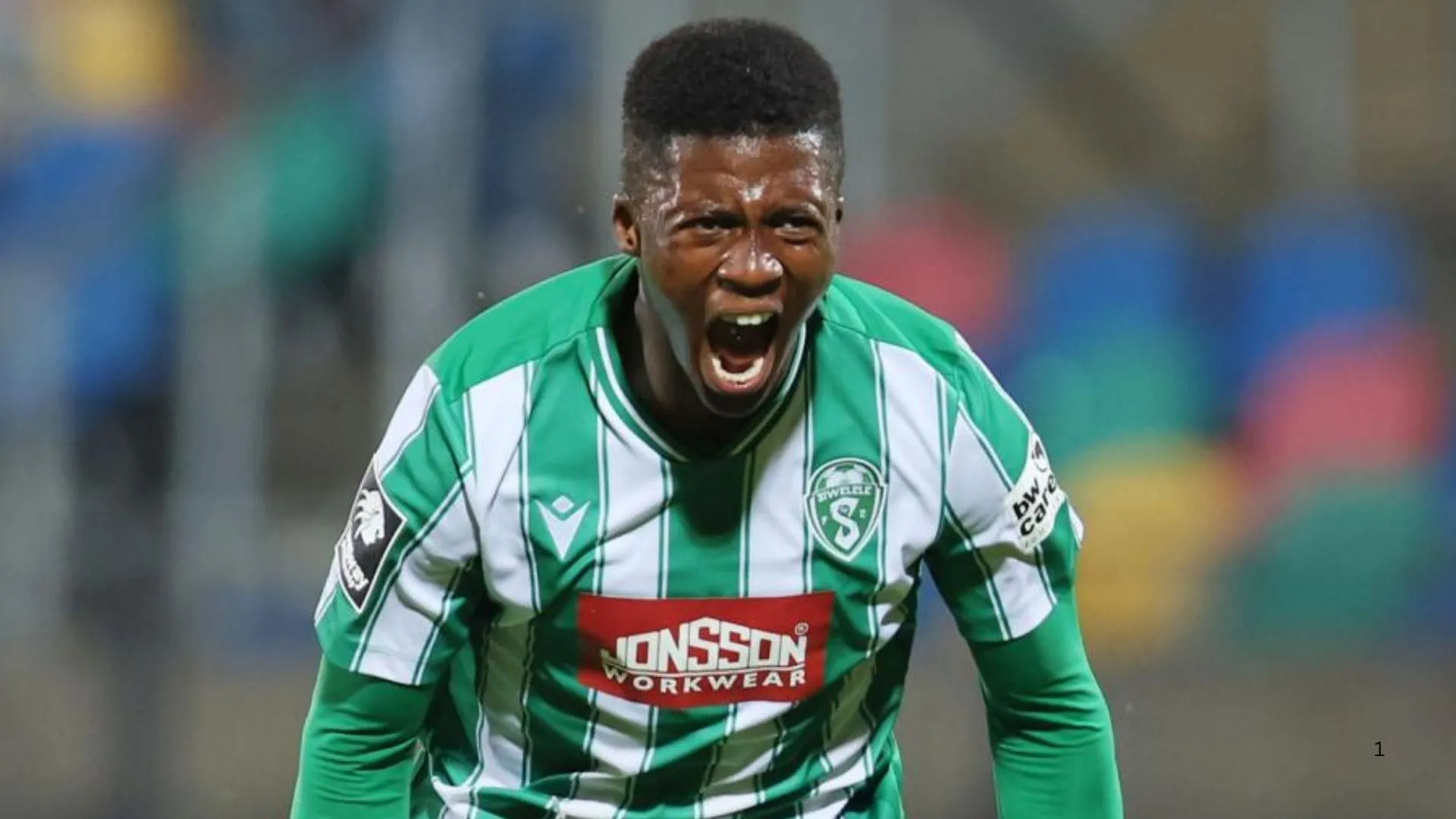 Siviwe Magidigidi  celebrates