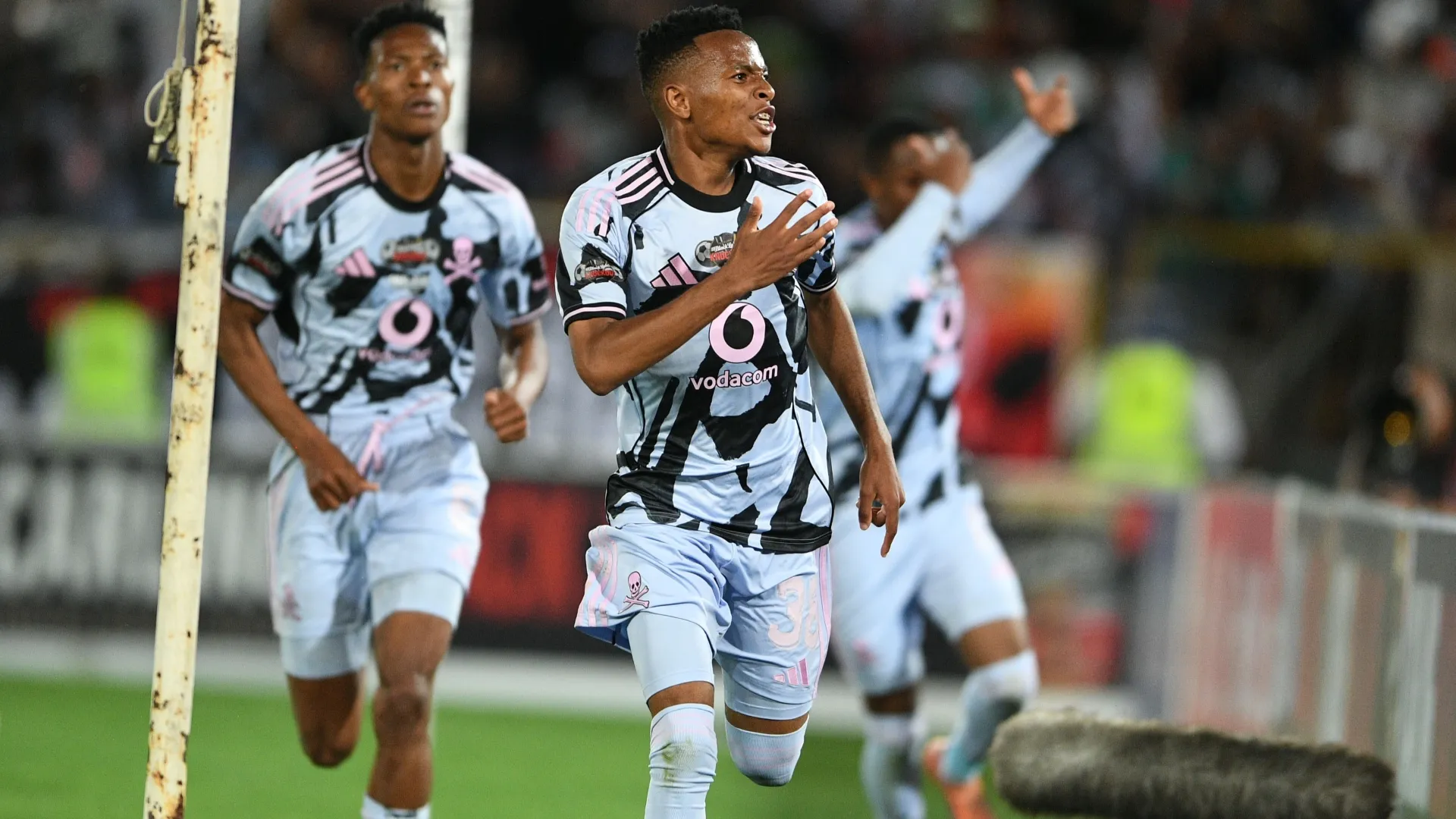 &lsquo;If you want to beat Pirates don&rsquo;t let them enter stadium! Bucs need extra time to win Nedbank Cup, Chiefs need 10 years&rsquo;