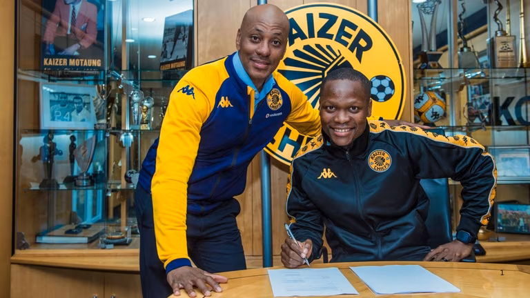 Kaizer Chiefs make Bafana defender first signing