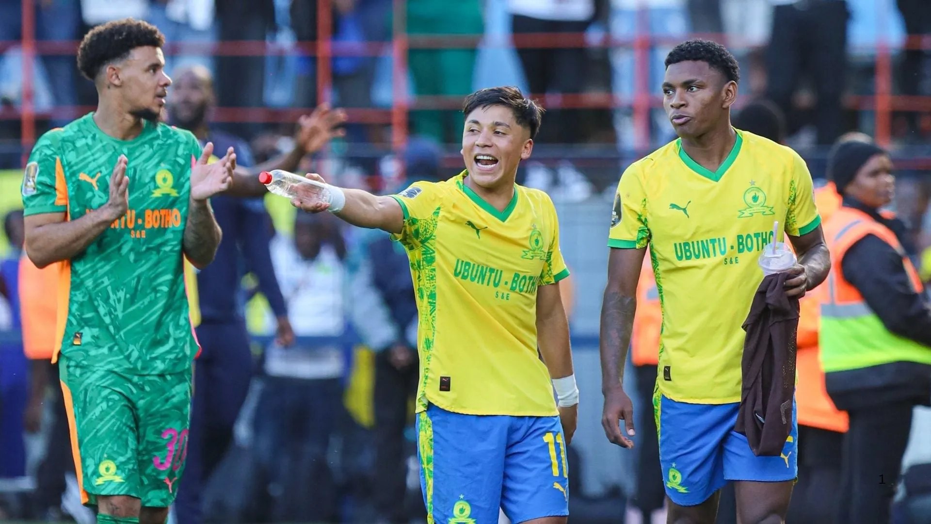 Ronwen Williams, Marcelo Allende and Brayan Leon of Mamelodi Sundowns