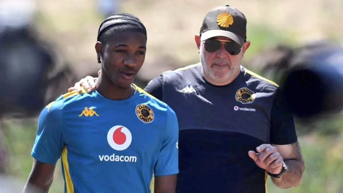 &lsquo;Nabi&rsquo;s long balls not for Chiefs! Just like Middendorp, they are disjointed&rsquo;
