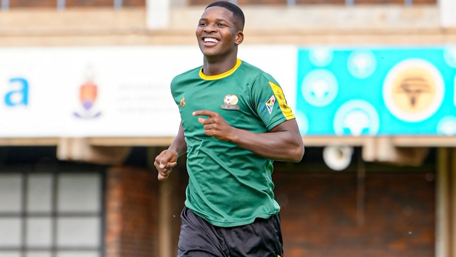 Mosimane weighs in on Broos-Mbokazi saga &ndash; &lsquo;You can&rsquo;t say it&rsquo;s right or wrong, but&hellip;&rsquo;