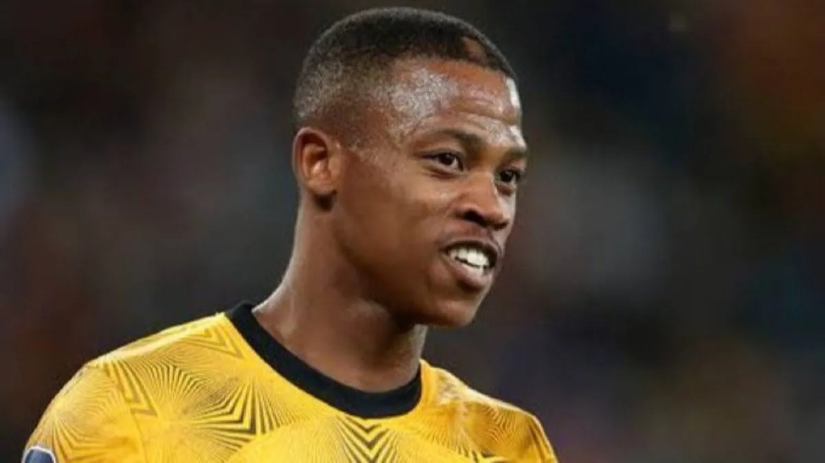 Kaizer Chiefs make decision on Ashley Du Preez future