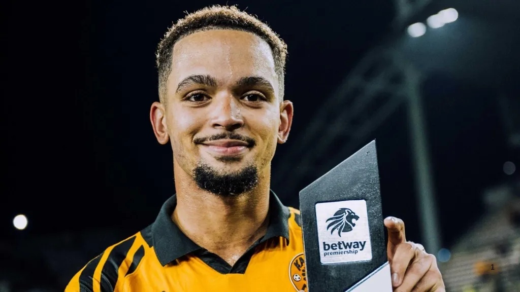 Aden McCarthy after receiving his man of the match award after victory over Stellenbosch. Photo- Kaizer Chiefs