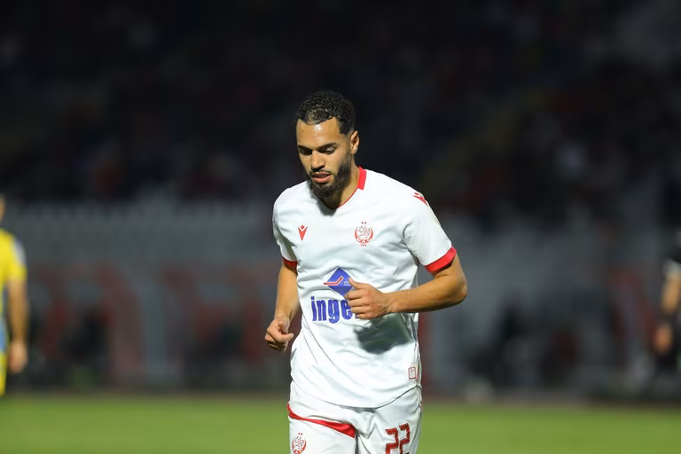 Wydad : &ldquo;j&rsquo;ai du mal &agrave; comprendre&rdquo;, le banni Hamza Sakhi r&egrave;gle ses comptes avec le WAC !