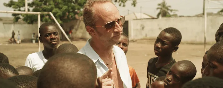 Les rayures du z&egrave;bre, ou quand Beno&icirc;t Poelvoorde devient agent de joueurs en Afrique