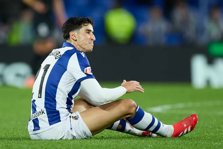 Le transfert d&rsquo;Aguerd &agrave; la Real Sociedad capote &agrave; cause d&rsquo;un point de discorde &eacute;tonnant
