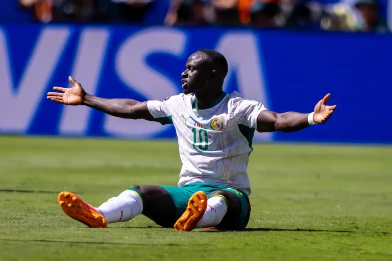 S&eacute;n&eacute;gal : primes oubli&eacute;es, joueurs oblig&eacute;s de commander leurs repas&hellip; Les invraisemblables coulisses de la Coupe du monde 2026 des Lions