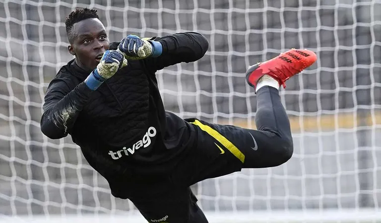 Troph&eacute;e Yachine&nbsp;: Edouard Mendy si pr&egrave;s du but&hellip;