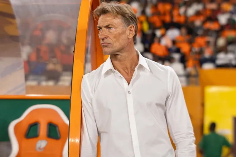 C&ocirc;te d&rsquo;Ivoire : &ldquo;suffisance et maladresse&rdquo;, Herv&eacute; Renard a fr&ocirc;l&eacute; son premier couac