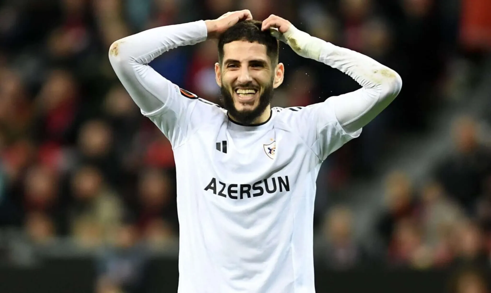 Alg&eacute;rie : en mode Juninho, Benzia fait encore le show !