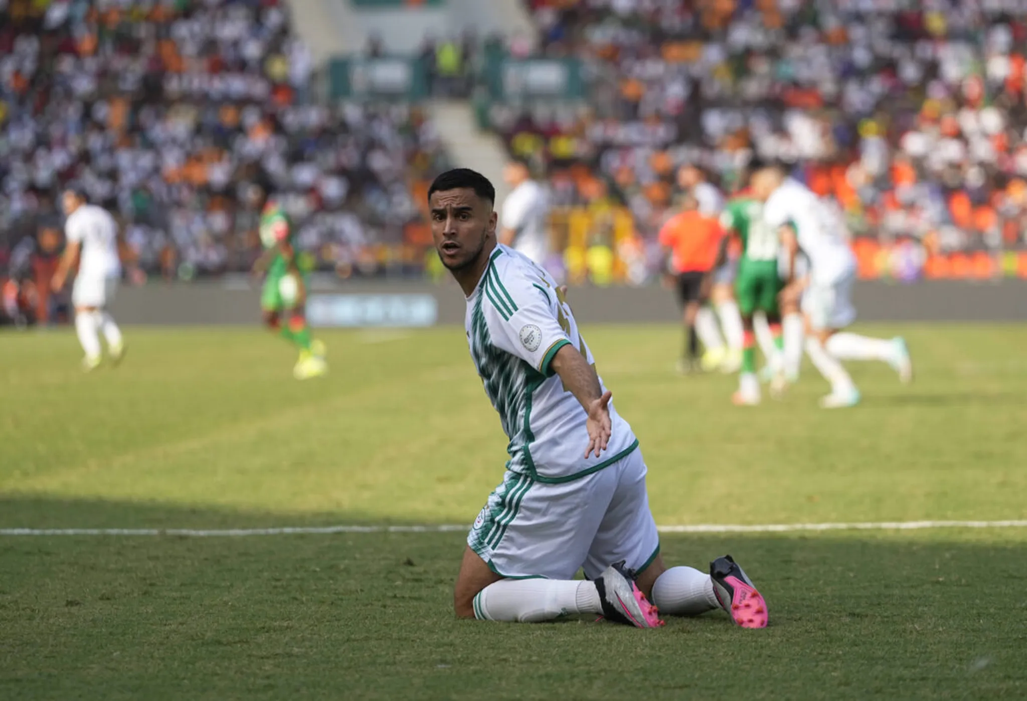 Une nouvelle d&eacute;ception pour Adam Ounas
