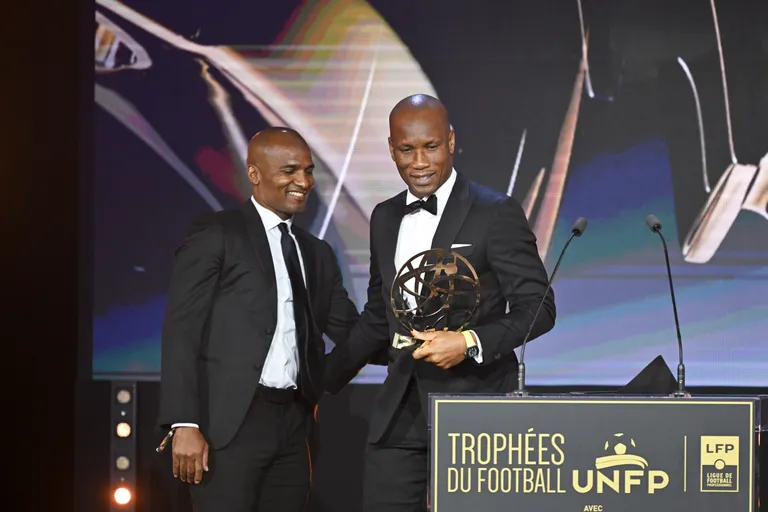 Troph&eacute;es UNFP : pourquoi Didier Drogba a &eacute;t&eacute; r&eacute;compens&eacute;