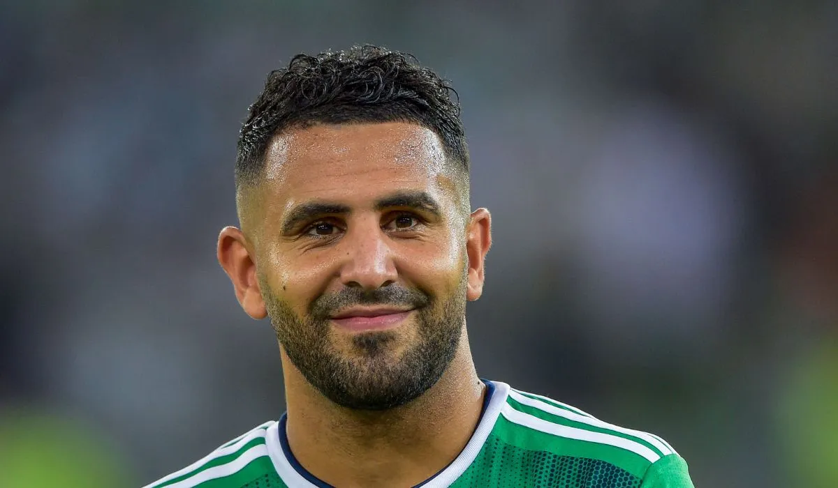 Algérie : le beau geste de Mahrez et Belaïli pour un supporter