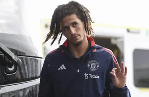 Mercato Manchester United : 2 clubs se disputent Mejbri !