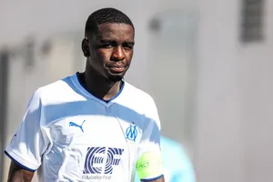 OM : un international comorien passe pro !