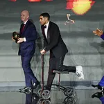 Algérie : Bougherra face à un dilemme avant la Coupe Arabe 2025