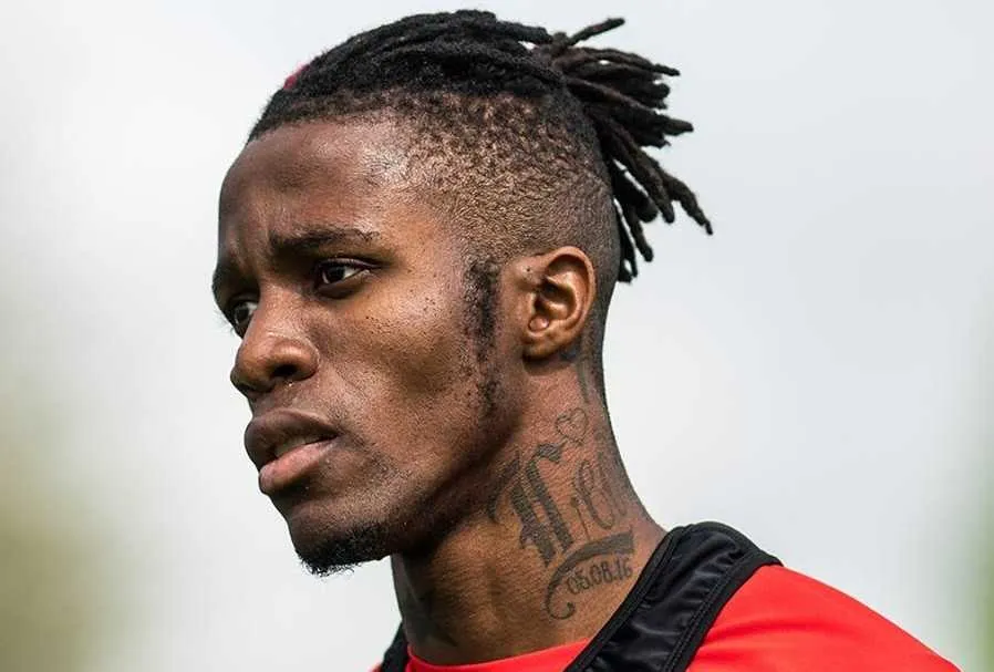 Manchester United&nbsp;: Zaha, Sky Sports oblig&eacute; de s&rsquo;excuser &agrave; cause d&rsquo;Evra&nbsp;!