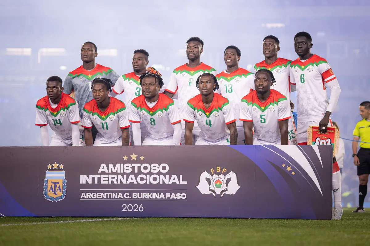 Burkina Faso : &ldquo;notre foot est malade&rdquo;, la junte pr&ecirc;te &agrave; d&eacute;fier la FIFA&nbsp; apr&egrave;s le fiasco contre l&rsquo;Argentine