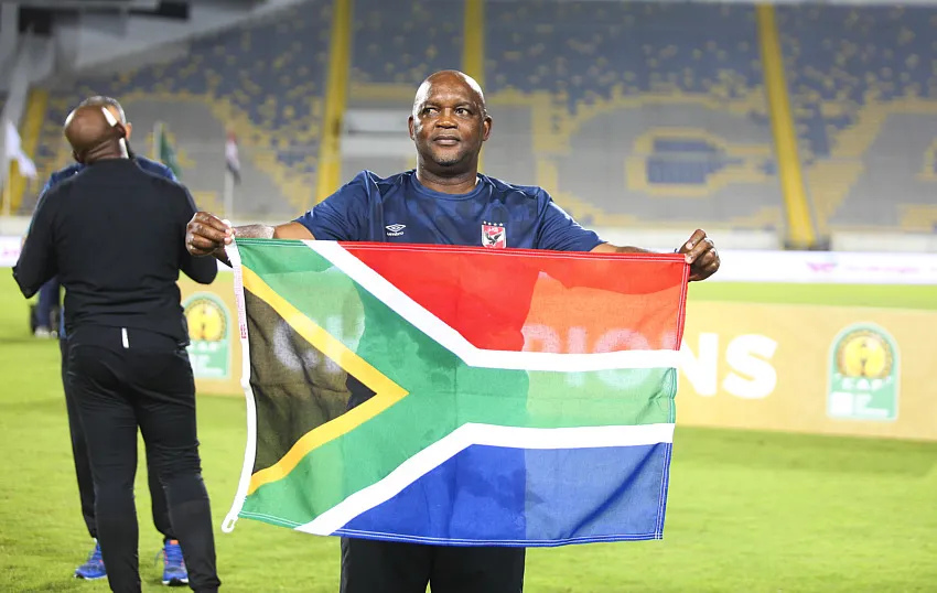 Pitso Mosimane , Afrique du Sud