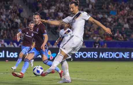 Zlatan Ibrahimovic, le tr&egrave;s gros coup du Pyramids FC ?