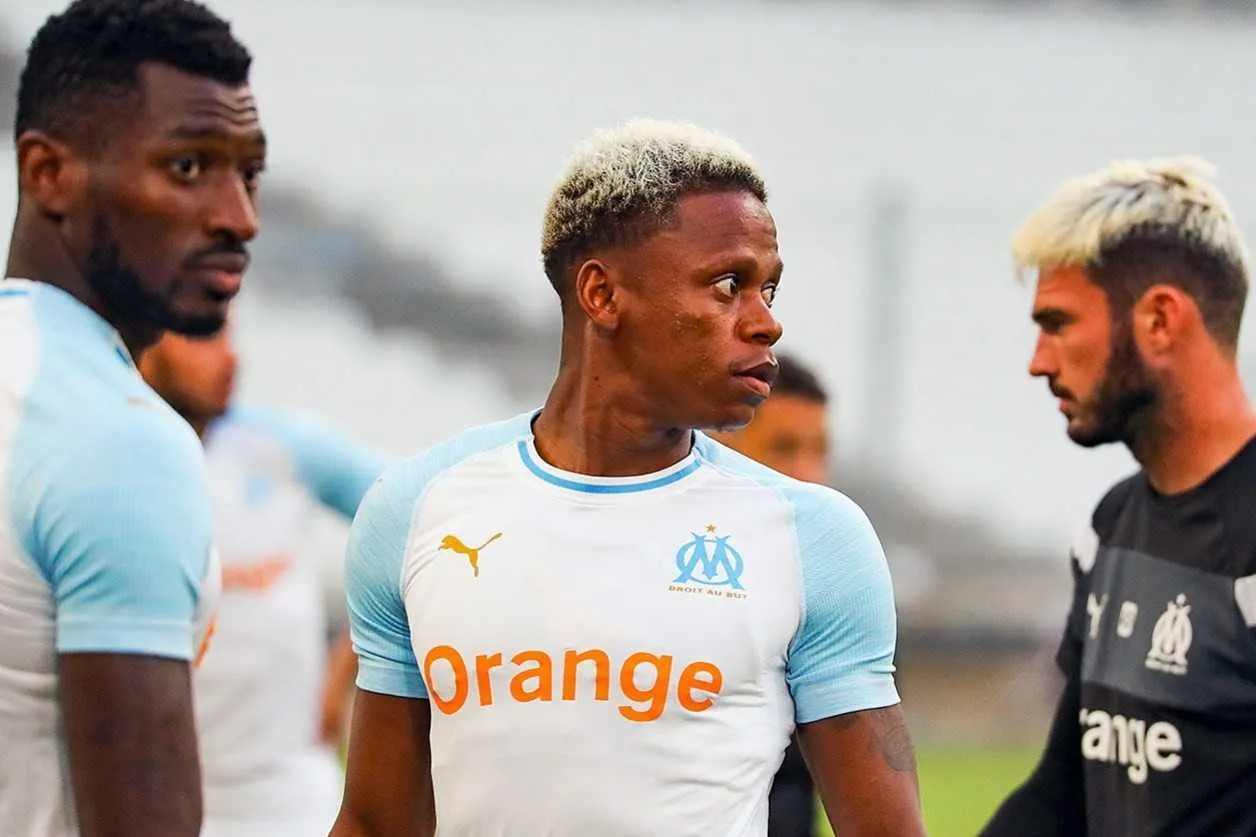 OM : Clinton Njie, des soucis &agrave; cause d&rsquo;un faux permis ?