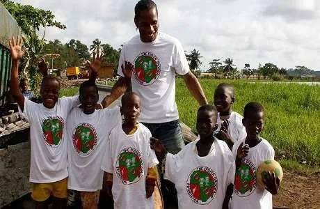 C&ocirc;te d&rsquo;Ivoire&nbsp;: Drogba fait construire cinq h&ocirc;pitaux pour enfants