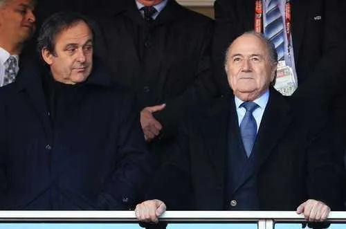 FIFA : Blatter et Platini suspendus !