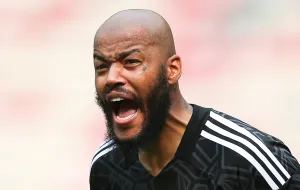 CR Bélouizdad : une nouvelle polémique éclate avec M’Bolhi !