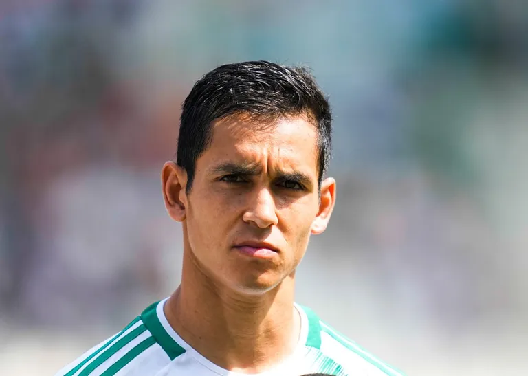 Algérie : la sortie inquiétante d’Aïssa Mandi à J-21 de la CAN