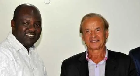 Faute de Le Guen, le Nigeria mise sur Rohr