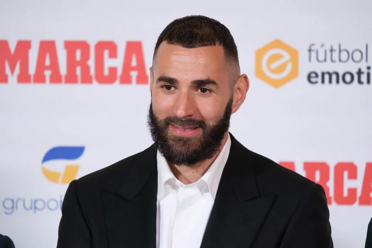 Alg&eacute;rie : Benzema rend&nbsp;visite aux Fennecs !