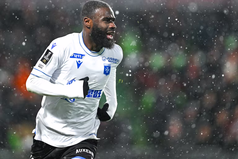 Lassine Sinayoko : le &ldquo;doubl&eacute; fant&ocirc;me&rdquo; du Malien d&rsquo;Auxerre fait des m&eacute;contents
