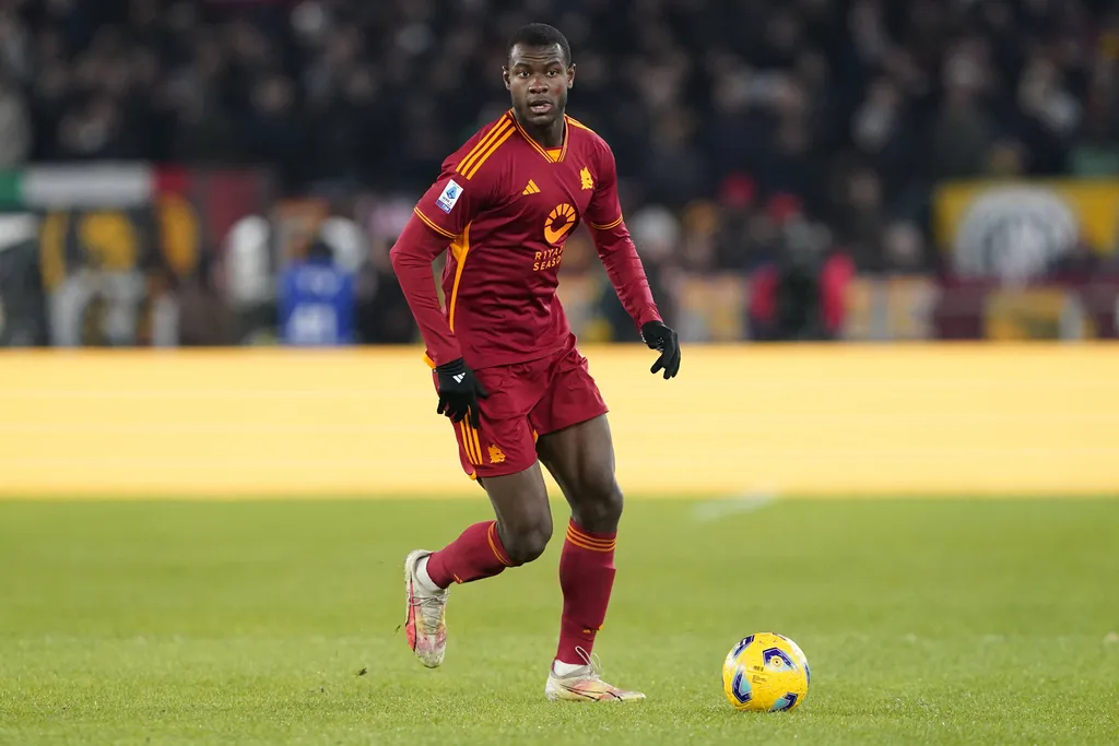 Evan Ndicka, AS Roma