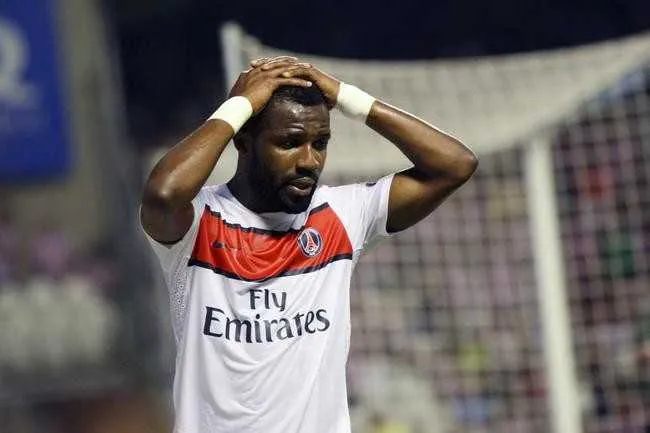 PSG : Tiéné poussé vers la sortie