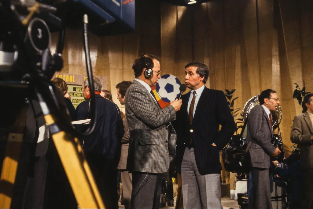 Thierry Roland interviewe Michel Hidalgo